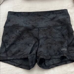 Fleo Apex Contour Women's Charcoal Athletic Shorts